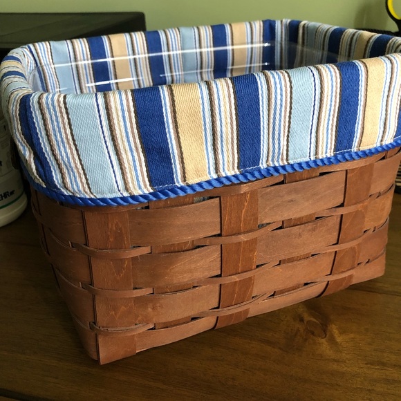 Longaberger basket - Picture 2 of 5